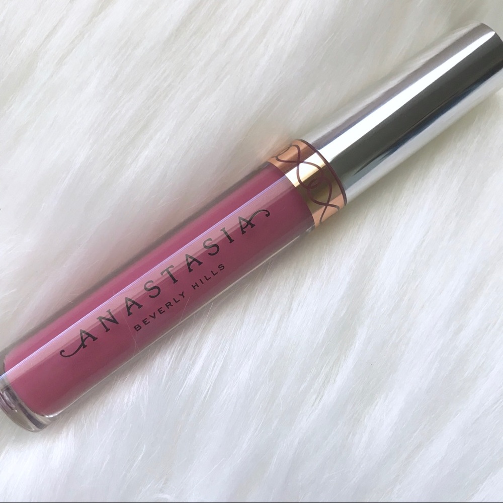 Anastasia Beverly Hills liquid lipstick in catnip
